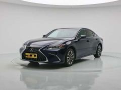Lexus ES 200 Premium Edition - фото 1