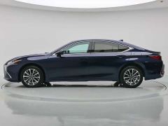 Lexus ES 200 Premium Edition - фото 16