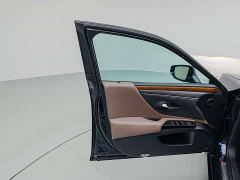 Lexus ES 200 Premium Edition - фото 18