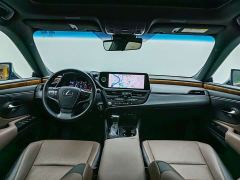 Lexus ES 200 Premium Edition - фото 3