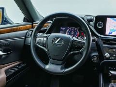 Lexus ES 200 Premium Edition - фото 6