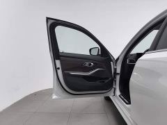 BMW 3 Series 320Li M Sport Package - фото 8