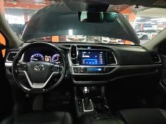 Toyota Highlander 2.0T AWD Premium 7-Seater - photo 5