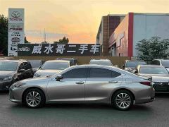 Lexus ES 200 Excellence Edition - photo 4