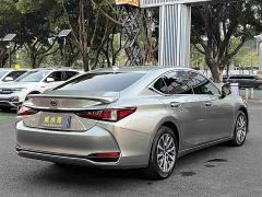 Lexus ES 200 Excellence Edition - photo 6