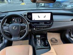 Lexus ES 200 Excellence Edition - photo 9