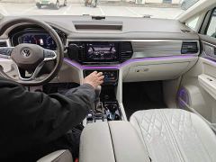 Volkswagen Viloran 330TSI Luxury - ფოტო 8