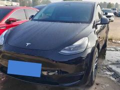 Tesla Model Y Standard Range RWD - фото 3