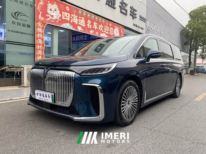 Voyah Lantu Dreamchaser PHEV AWD Excellence Kunpeng Edition - автомобиль из Китая