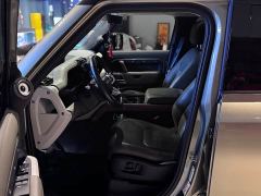 Land Rover Defender 110 P400 HSE - photo 14