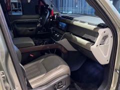 Land Rover Defender 110 P400 HSE - photo 9