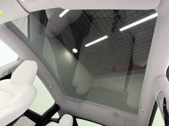 Tesla Model Y Long Range All-Wheel Drive Launch Edition - ფოტო 16