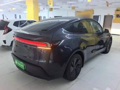 Tesla Model Y Rear-Wheel Drive - ფოტო 6