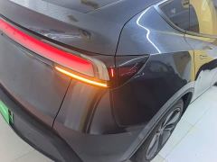 Tesla Model Y Rear-Wheel Drive - ფოტო 7