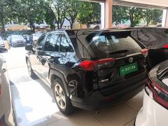 Toyota RAV4 2.0L CVT FWD Fashion Edition - photo 4