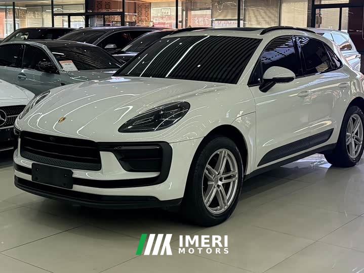 Porsche Macan 2.0T - автомобиль из Китая