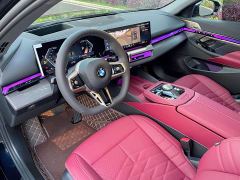 BMW 5 Series 530Li Luxury M Sport Package - ფოტო 10