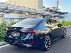 BMW 5 Series 530Li Luxury M Sport Package - ფოტო 7