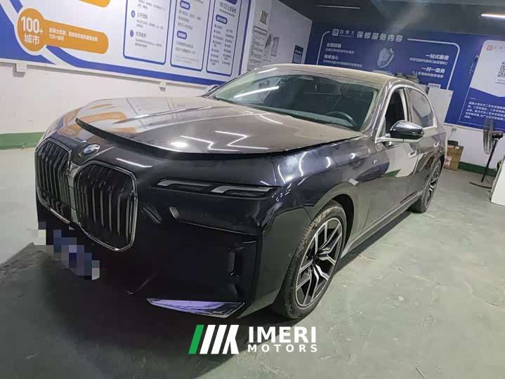 BMW 7 Series 735Li M Sport Package - ავტომობილი ჩინეთიდან