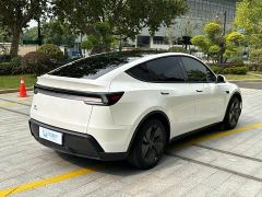 Tesla Model Y Rear-Wheel Drive - photo 3