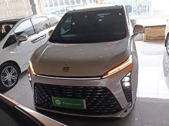 Buick GL8 New Energy Luzun Smart Comfort Edition 7-Seater - photo 2