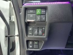 Honda Odyssey 2.0L e:HEV Luxury - ფოტო 14