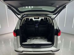 Honda Odyssey 2.0L e:HEV Luxury - ფოტო 18