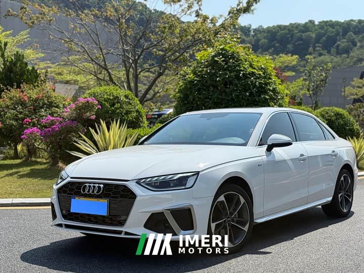 Audi A4L 40 TFSI Fashion Dynamic