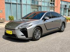 Lexus ES 300h - ფოტო 1