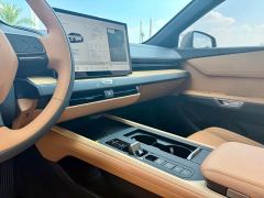 Lexus ES 300h - ფოტო 12