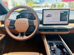 Lexus ES 300h - ფოტო 14