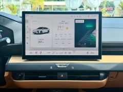 Lexus ES 300h - ფოტო 16