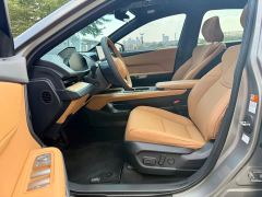 Lexus ES 300h - ფოტო 9