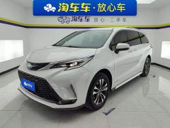 Toyota Gravia 2.5L Hybrid Luxury - photo 1
