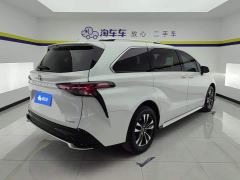 Toyota Gravia 2.5L Hybrid Luxury - photo 3