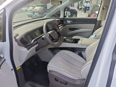 Denza D9 DM-i 970 AWD Flagship - ფოტო 8