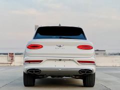 Bentley Bentayga 4.0T V8 Long Wheelbase Elegance Edition - фото 15