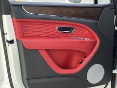 Bentley Bentayga 4.0T V8 Long Wheelbase Elegance Edition - фото 20