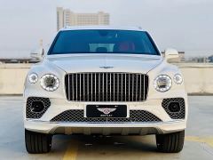 Bentley Bentayga 4.0T V8 Long Wheelbase Elegance Edition - фото 3