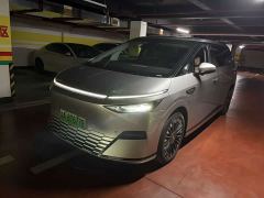 XPeng X9 Pure Electric 740 Extended Range Max - ფოტო 1