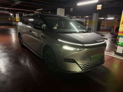XPeng X9 Pure Electric 740 Extended Range Max - ფოტო 3
