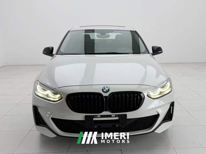 BMW 1 Series Facelift 120i M Sport Night Edition - ავტომობილი ჩინეთიდან