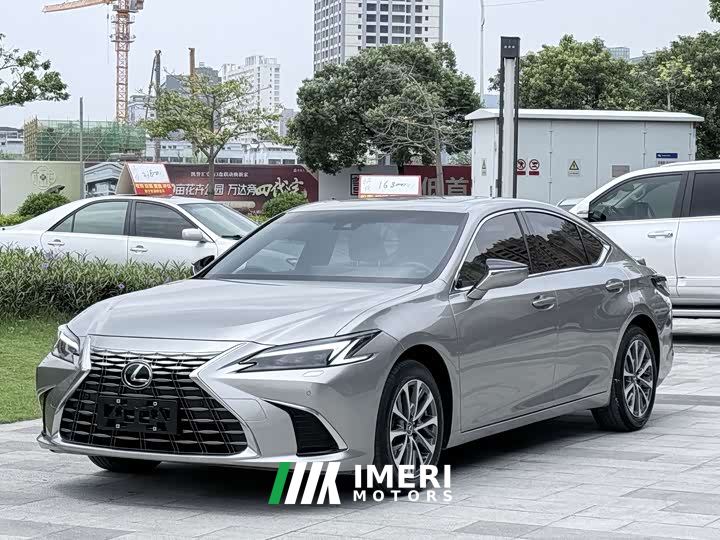 Lexus ES 200 Premium Edition - ავტომობილი ჩინეთიდან