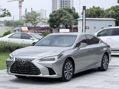 Lexus ES 200 Premium Edition - ფოტო 1