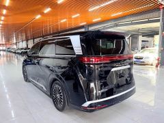 Denza D9 DM-i 980 Four-Wheel Drive Premium - фото 8