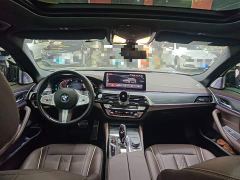 BMW 5 Series 530Li Premier M Sport Package - photo 9