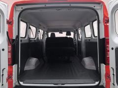 Wuling Yangguang 300km Comfort Passenger Van 75kW - ფოტო 16