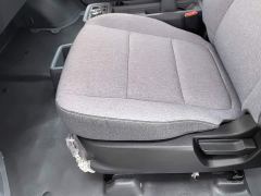 Wuling Yangguang 300km Comfort Passenger Van 75kW - ფოტო 20