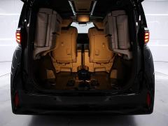 Toyota Alphard Hybrid 2.5L Premium Edition - фото 19