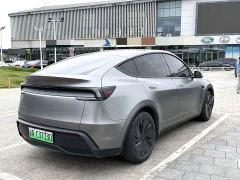 Tesla Model Y Rear-Wheel Drive - ფოტო 5